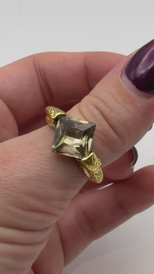 Riddle Wizard Stone Ring – Gothic Signet | Dark Academia Jewelry